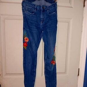 Zara Trafaluc Denim Embroidered Jeans sz 8 EUC